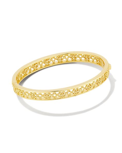 kelly bangle bracelet in gold.